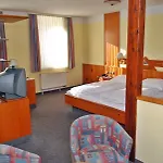 Partner Strauss Hotel