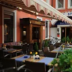 Partner Strauss 3* Würzburg