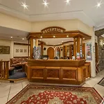 Partner Strauss Hotel 3*