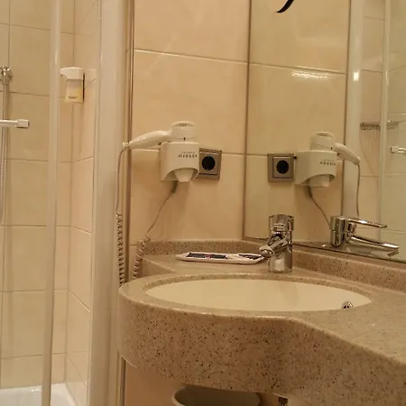 Hotel Partner Strauss 3*