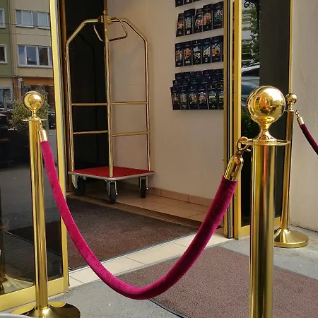 Partner Strauss 3* Würzburg