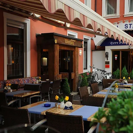 Partner Strauss 3* Würzburg