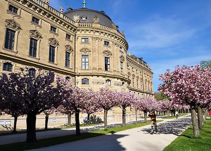 Partner Strauss 3* Würzburg