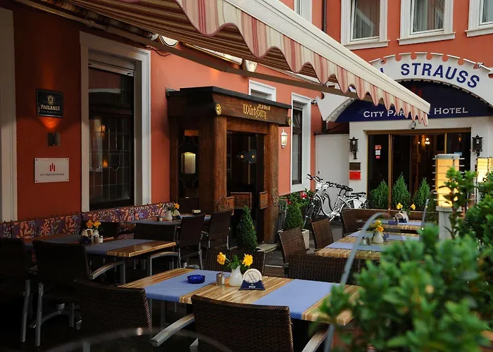 Partner Strauss 3* Würzburg