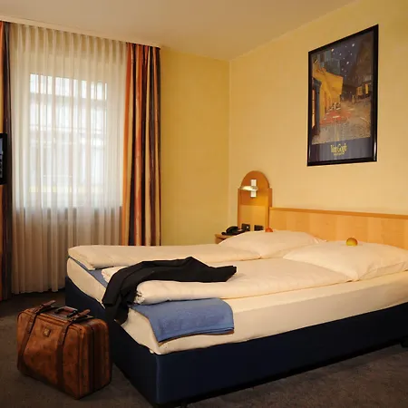 施特劳斯城市伙伴酒店 3* 维尔茨堡