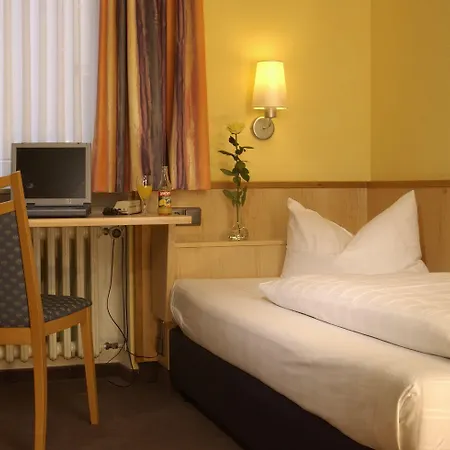 施特劳斯城市伙伴酒店