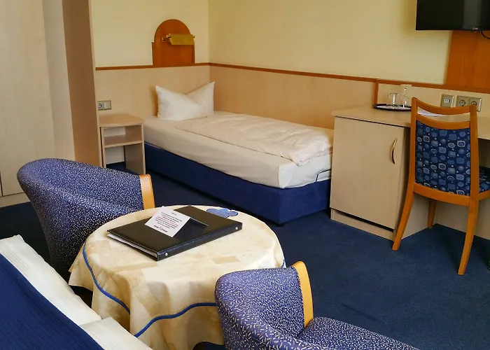 Partner Strauss 3* Würzburg