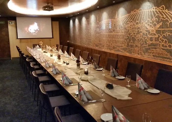 Partner Strauss Hotel